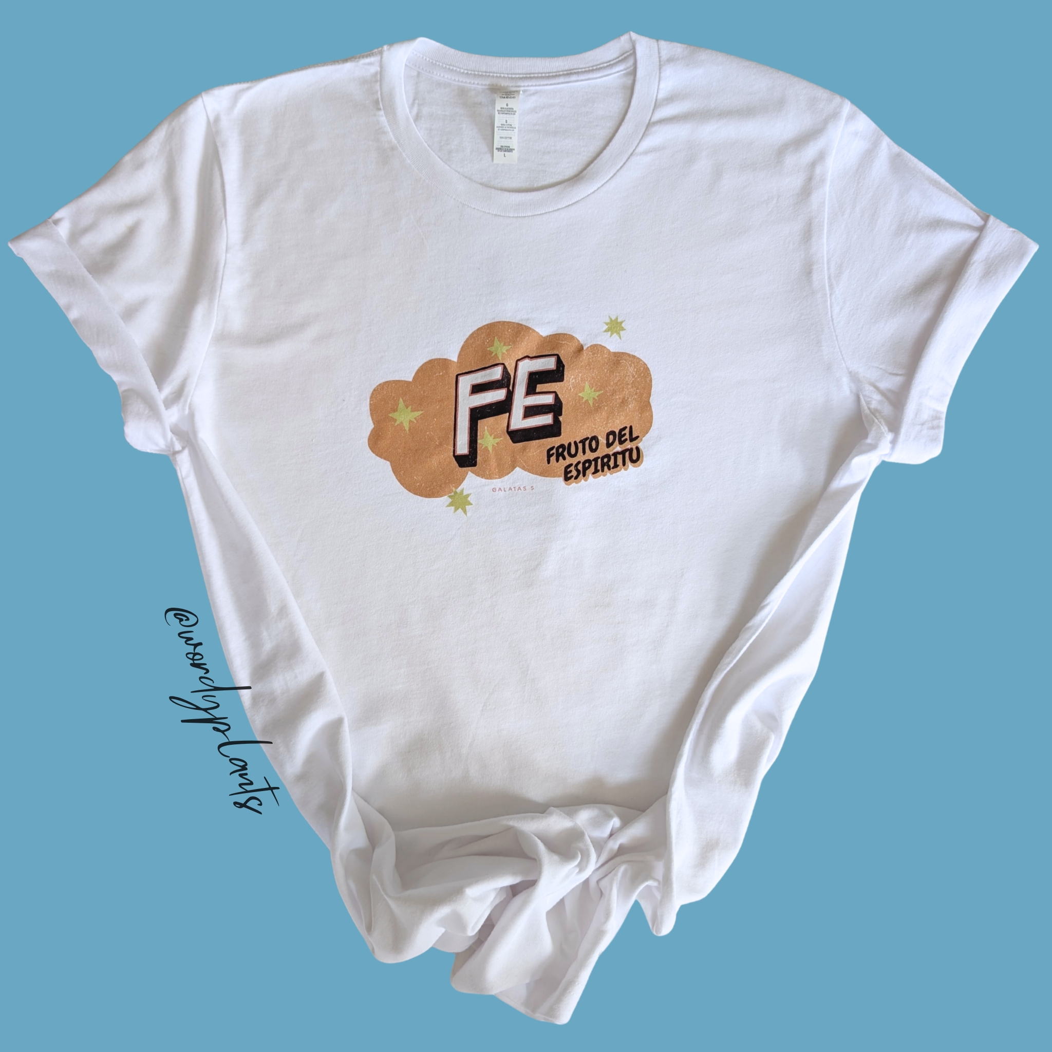 Camisa con diseño fruto del Espirítu Fe